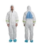 Batas protectoras médicas disponibles del aislamiento de Hazmat del laboratorio con Hood Protective Suit proveedor